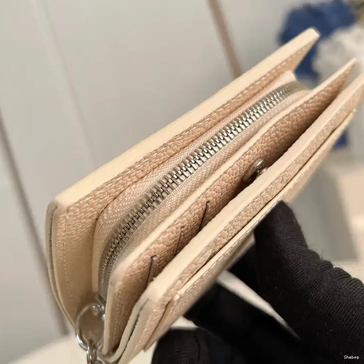 LV 2411YA0228 Bags 0712